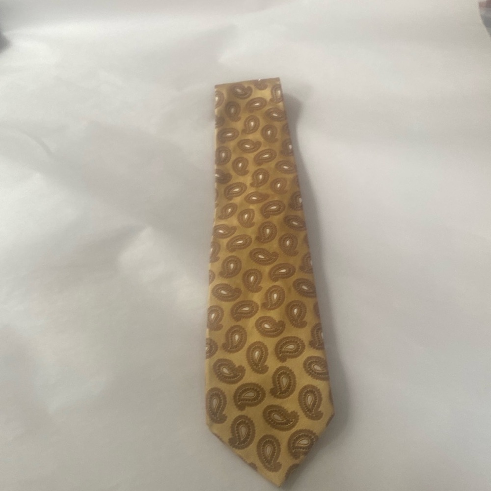 Jos a bank tie